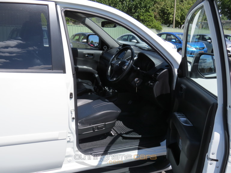 2014 Mitsubishi Triton Warrior Glxr 4wd Dual Cab Turbo Diesel Ute In Launceston Tas 2014 mitsubishi triton warrior glxr 4wd